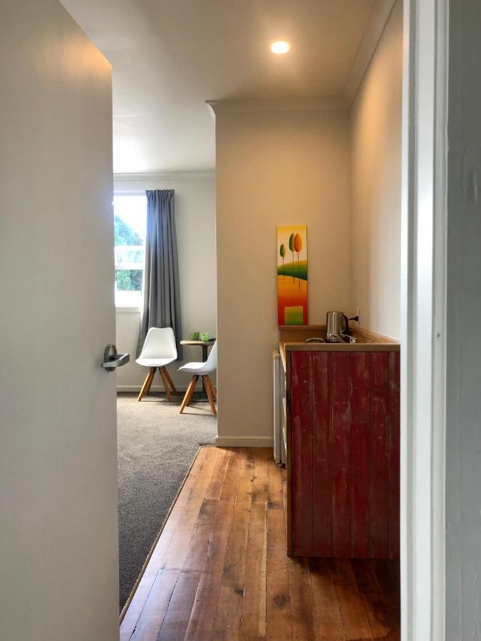 Cosy Studio Perfect For A Couple At Historic Town Raetihi Экстерьер фото